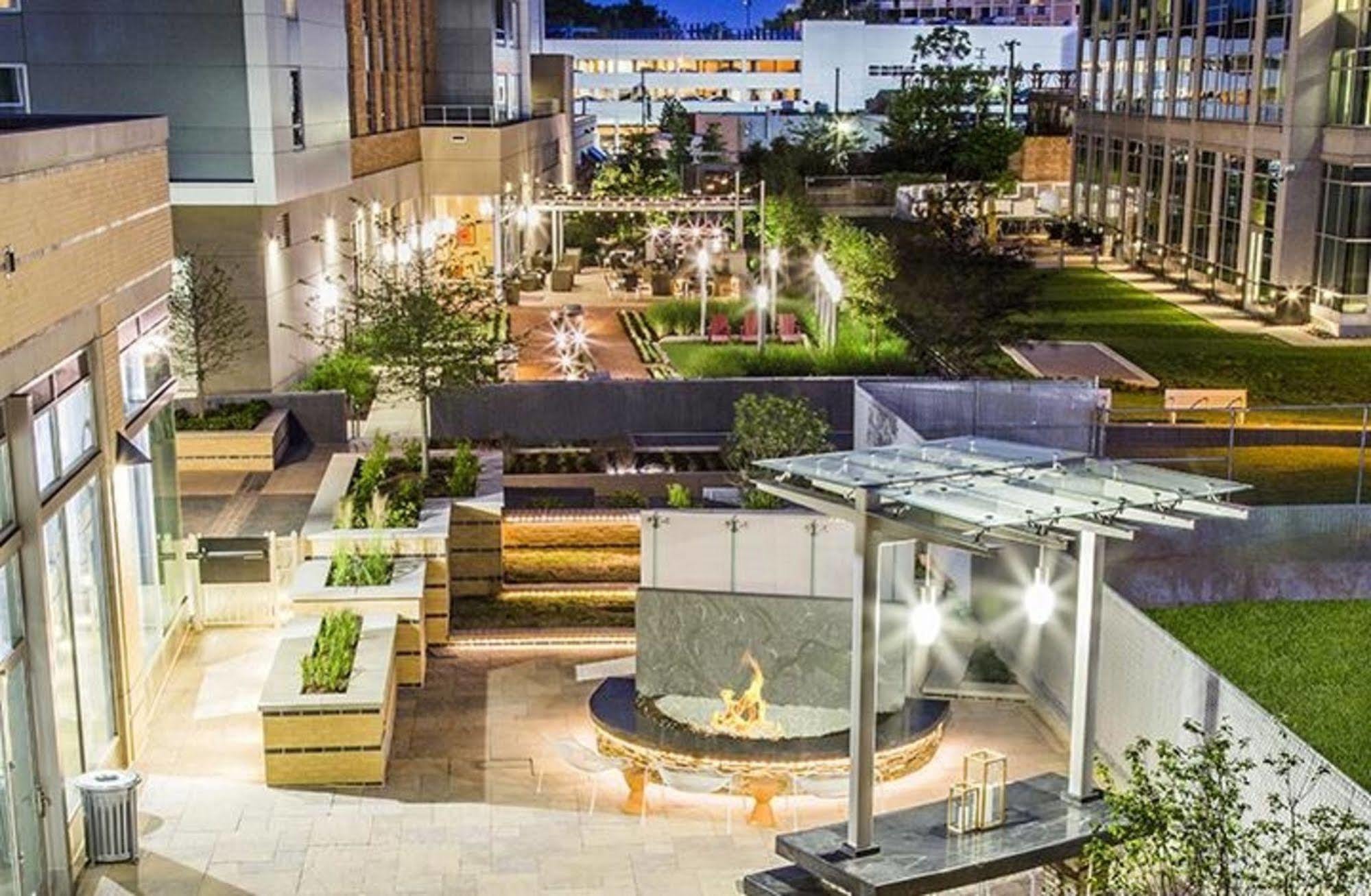 Bridgestreet At The View At Liberty Center Aparthotel Arlington Exterior photo